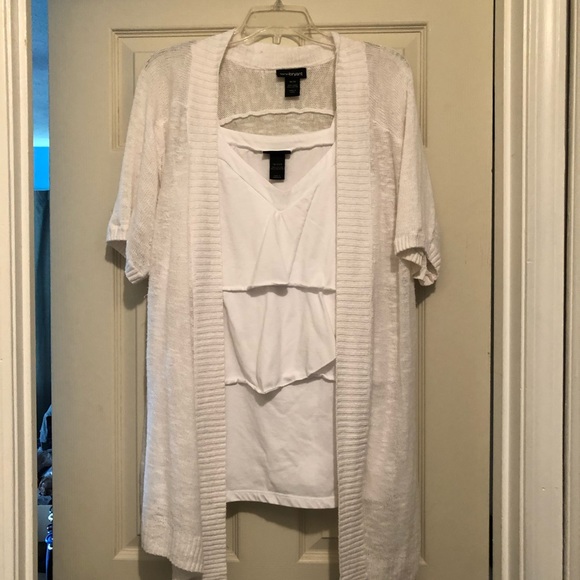 Two piece sweater and tank top - Picture 1 of 10